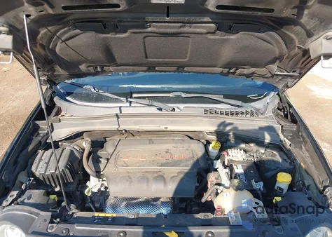 2016 Jeep Renegade Trailhawk z USA, uszkodzony, nr VIN ZACCJBCT7GPD29584